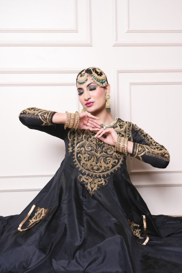 Midnight Elegance - Image 2